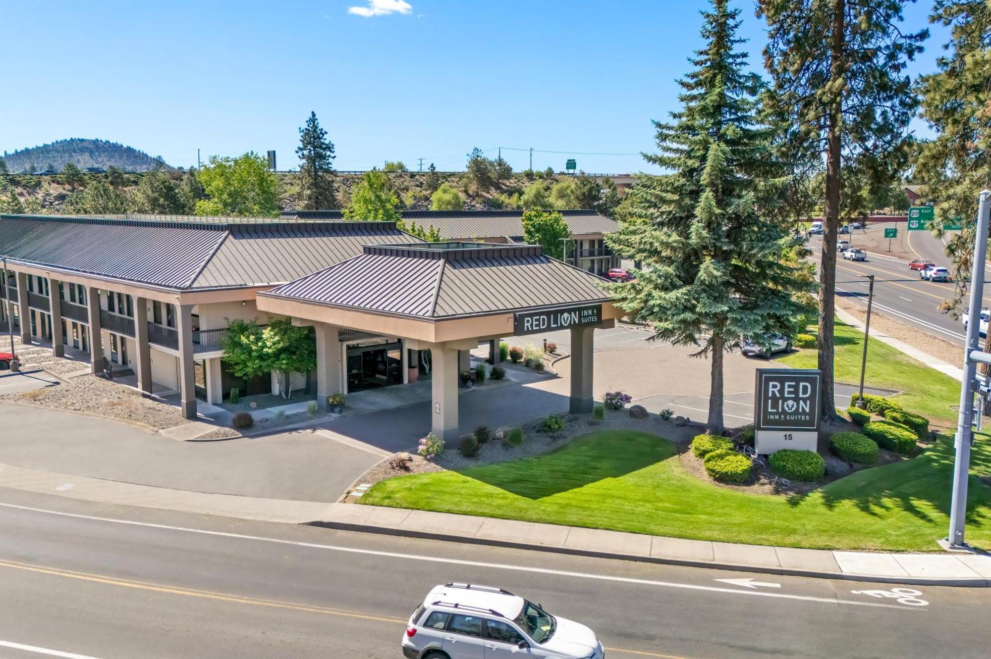 Red Lion Inn & Suites Deschutes River - Bend Eksteriør bilde