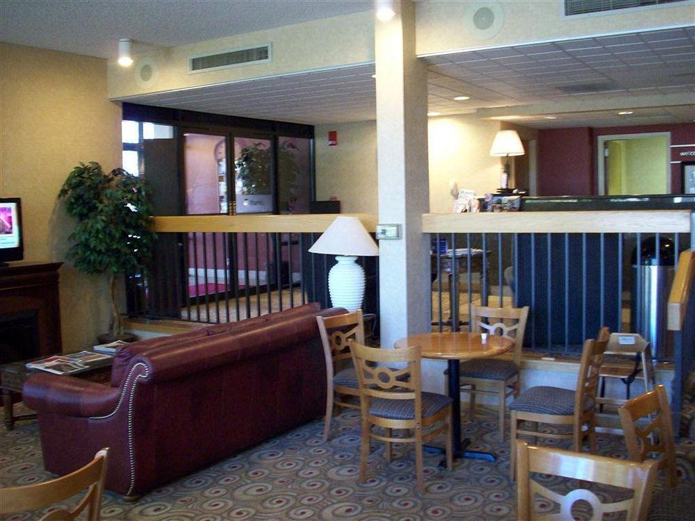 Red Lion Inn & Suites Deschutes River - Bend Eksteriør bilde